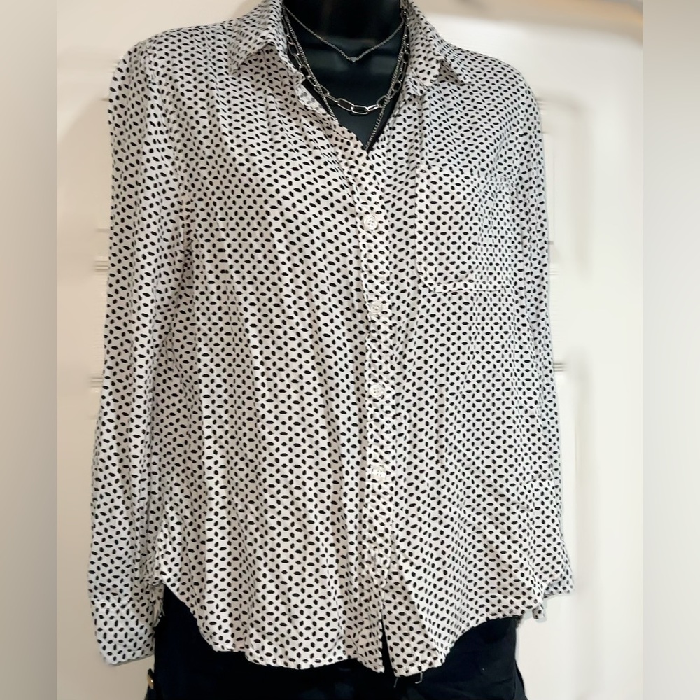 Women’s black and white Velvet Heart button down blouse.  Size S